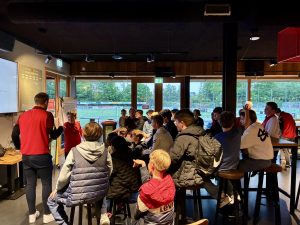 24 jonge scheidsrechters opgeleid!